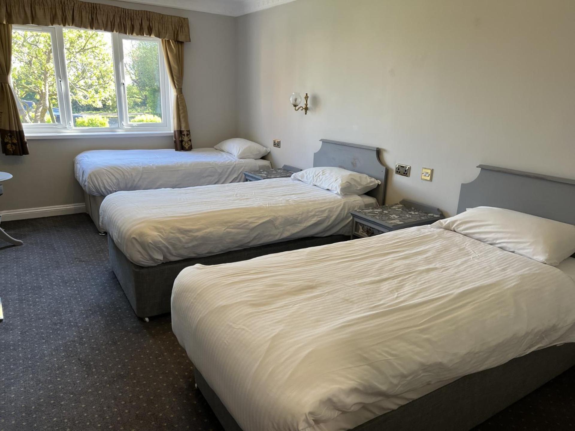 Hindlip The Pear Tree Inn & Country Hotel מראה חיצוני תמונה