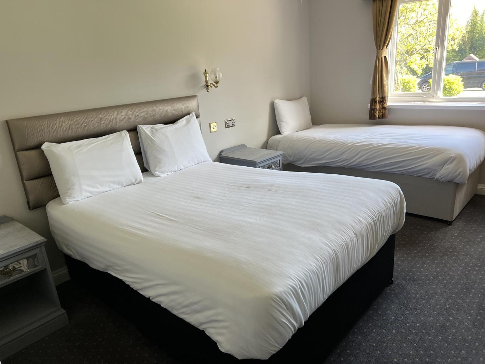 Hindlip The Pear Tree Inn & Country Hotel מראה חיצוני תמונה