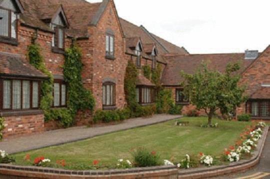 Hindlip The Pear Tree Inn & Country Hotel מראה חיצוני תמונה